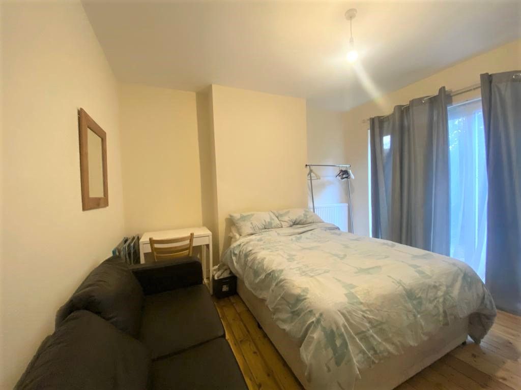 Property photo 3 of 3