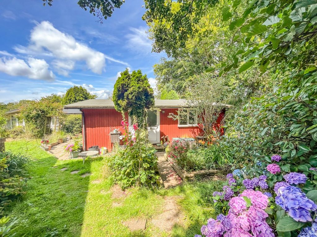 Property photo 2 of 11
