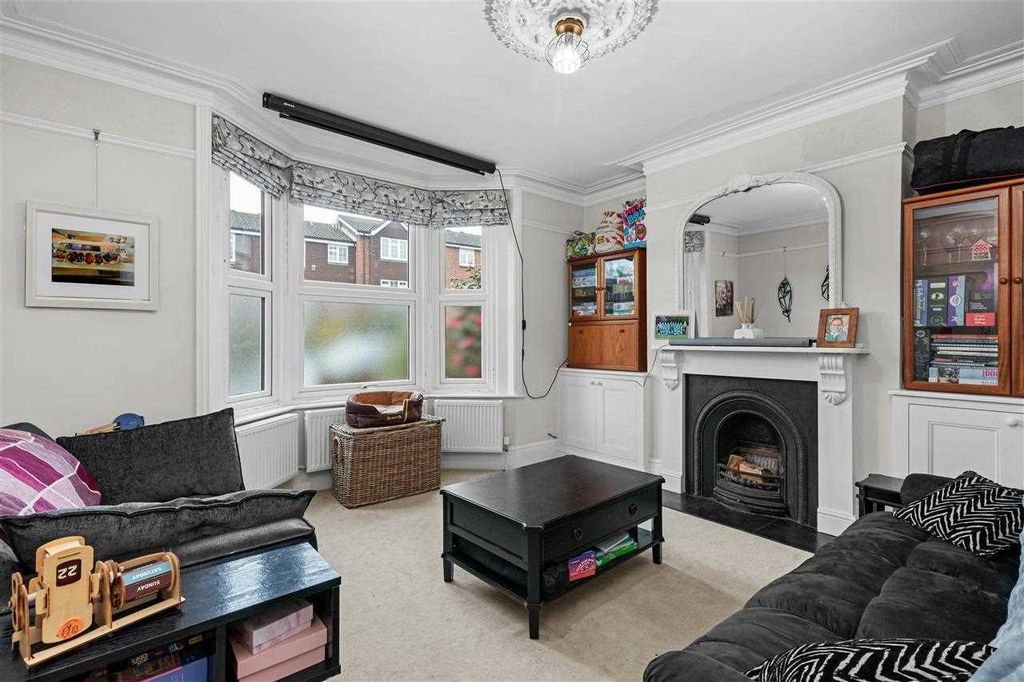 Property photo 2 of 19
