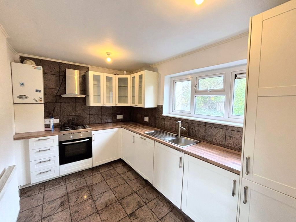 Property photo 2 of 9 Picture No. 08