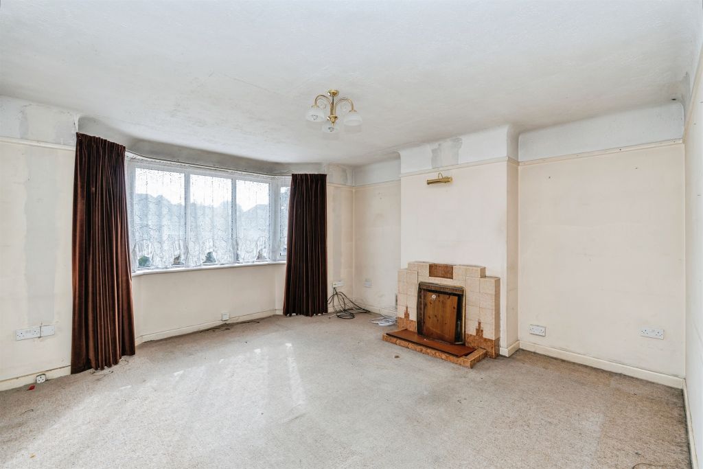 Property photo 3 of 16