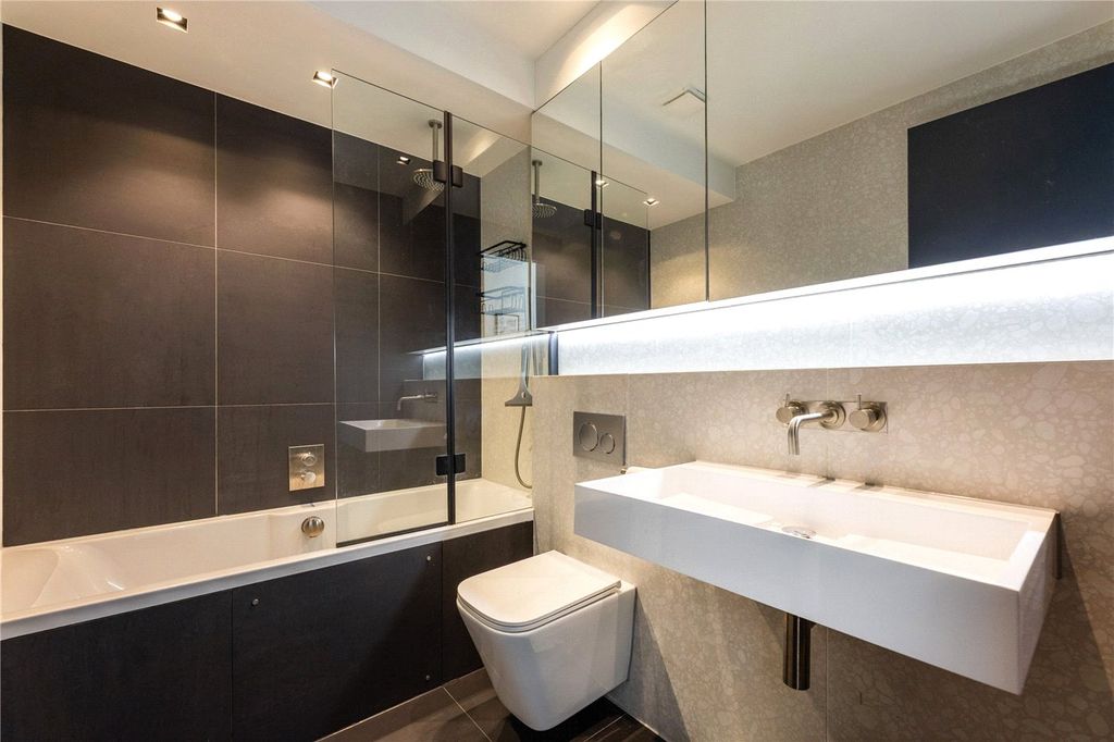 Property photo 3 of 7 Picture No. 01