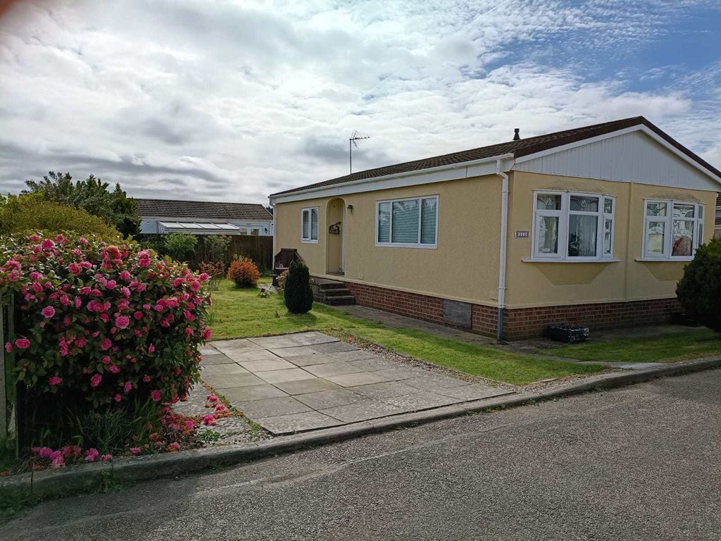 Property photo 1 of 14 Side Elevation With Parking