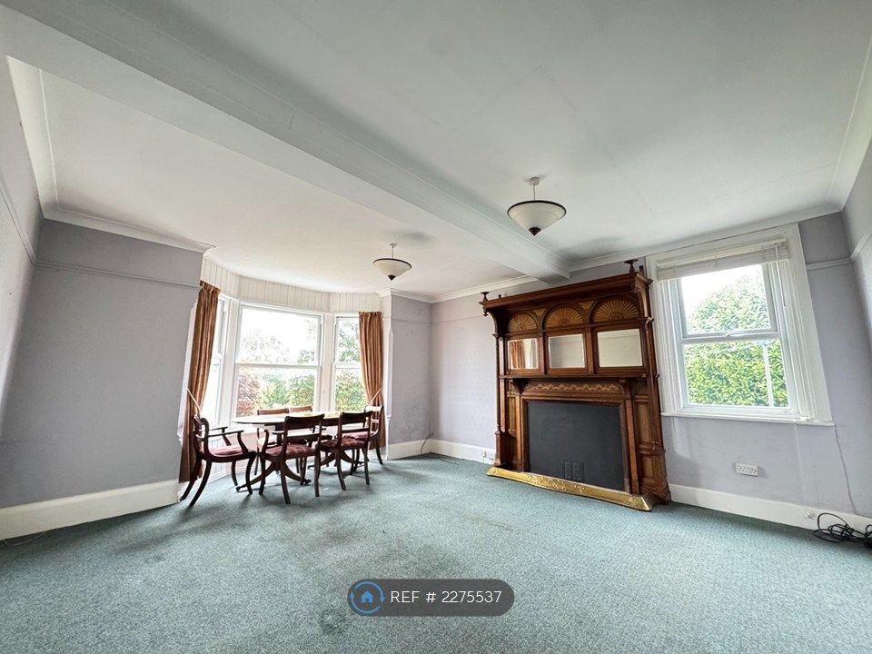 Property photo 2 of 14 Living Room