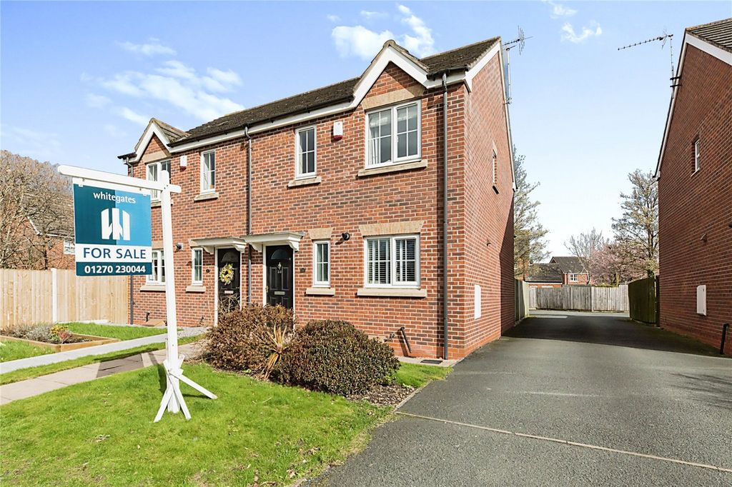 Property photo 1 of 12 External