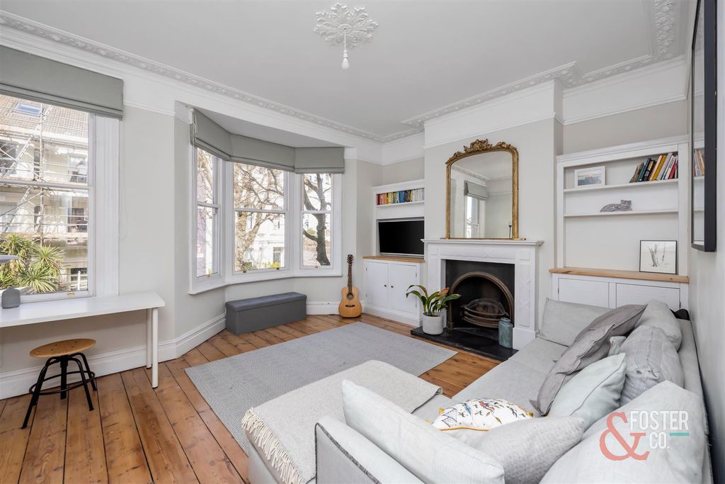 Property photo 3 of 22 Chesham Street, 4_011.Jpg