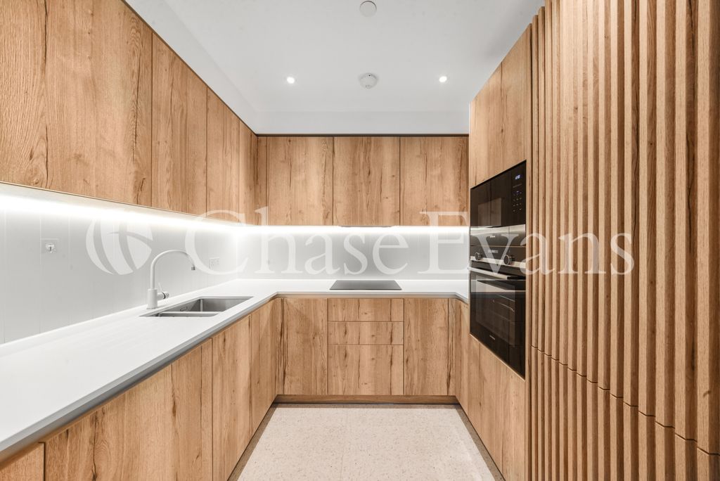 Property photo 2 of 15 Kitchen