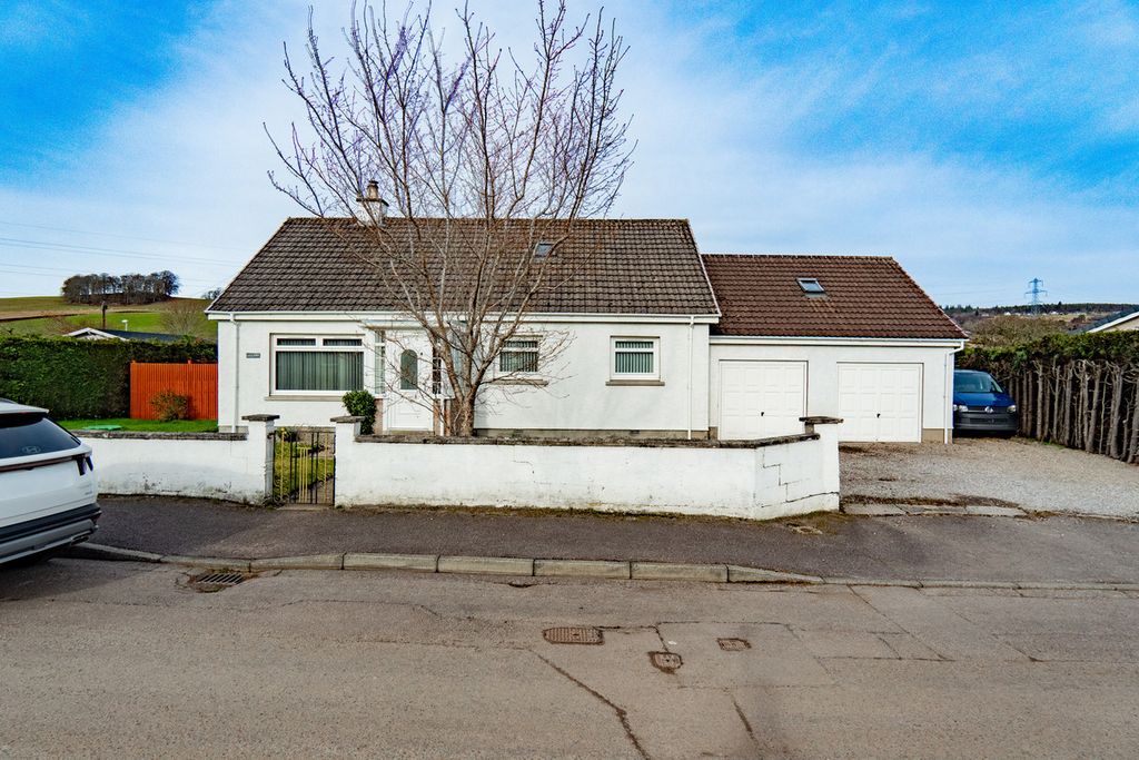 Property photo 1 of 37