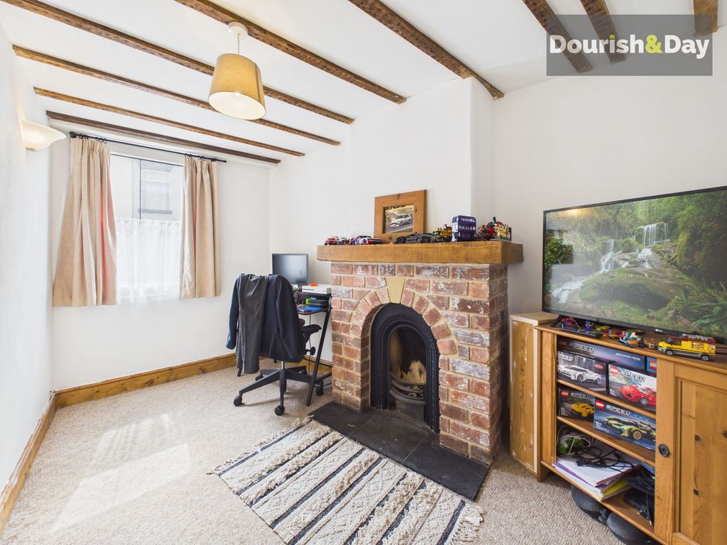 Property photo 2 of 16