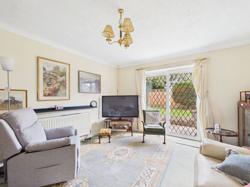 Property photo 2 of 17