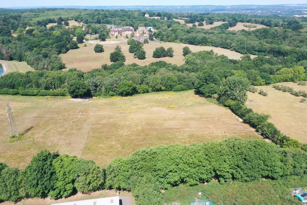Property photo 3 of 7