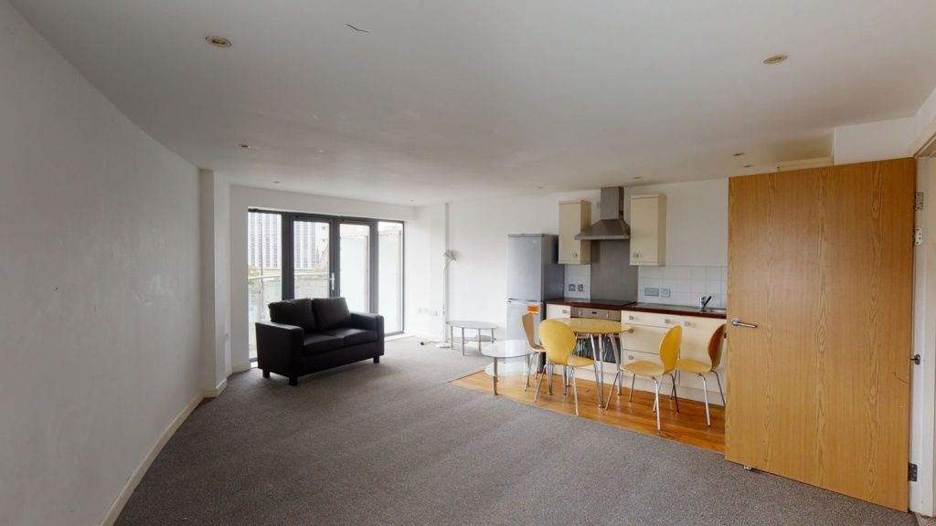 Property photo 2 of 6 Spacious And Modern Open-Plan Living Area Featurin...