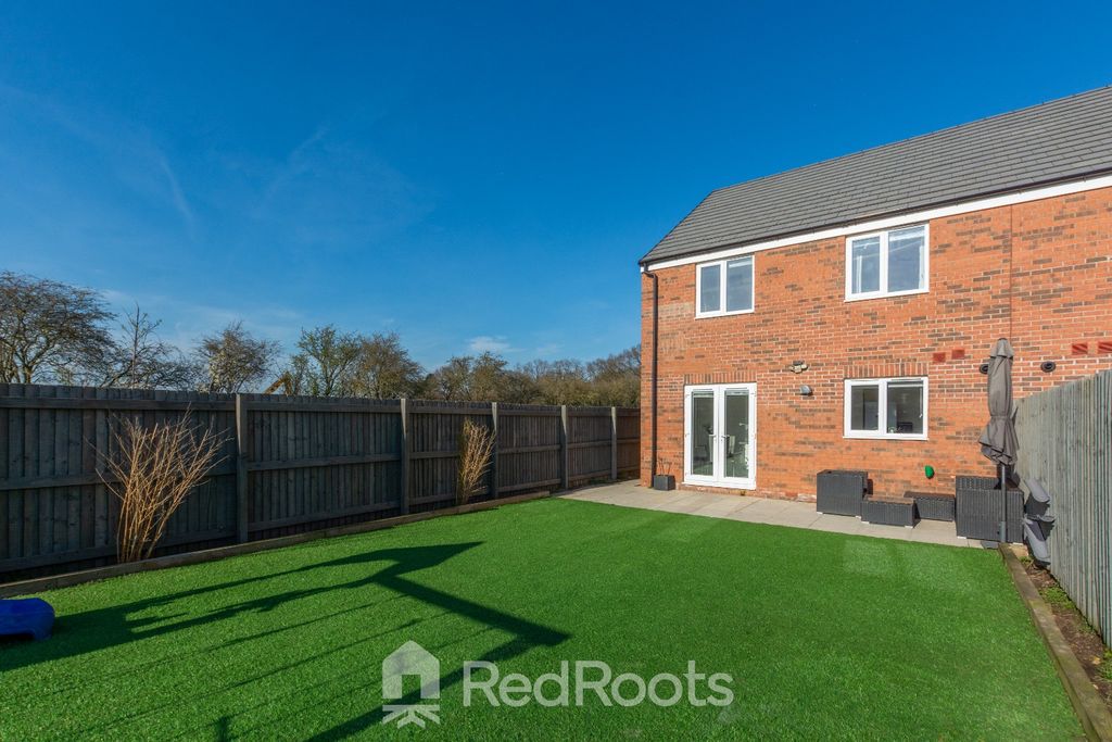 Property photo 3 of 26 4976574