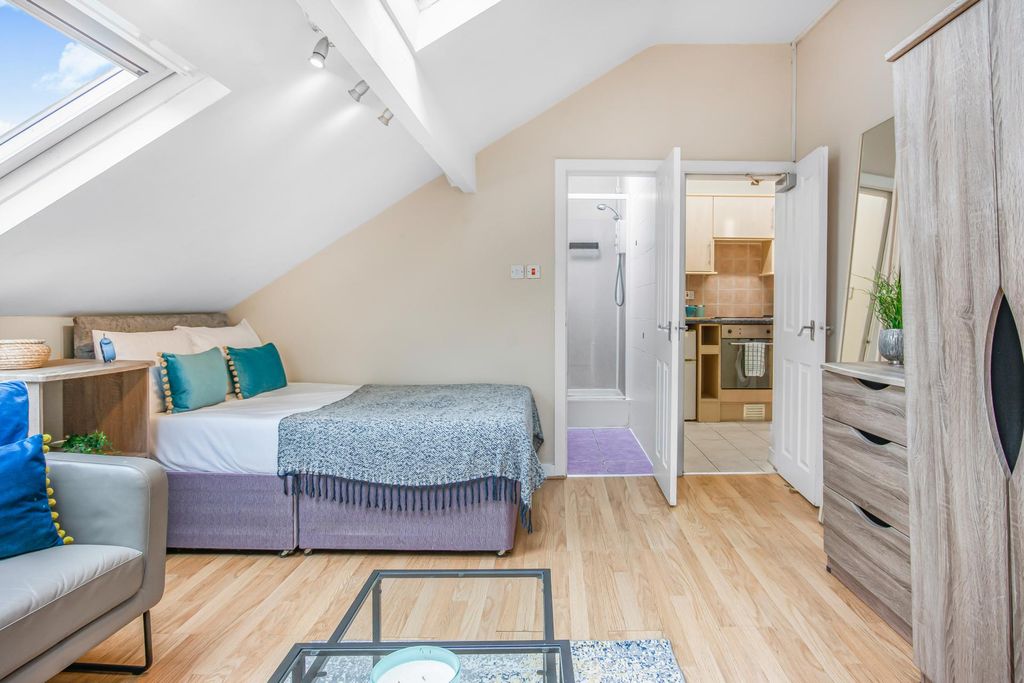 Property photo 2 of 7 Property Photo