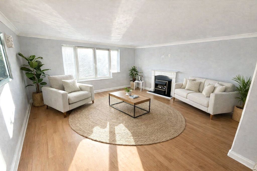 Property photo 2 of 15 Lounge Diner