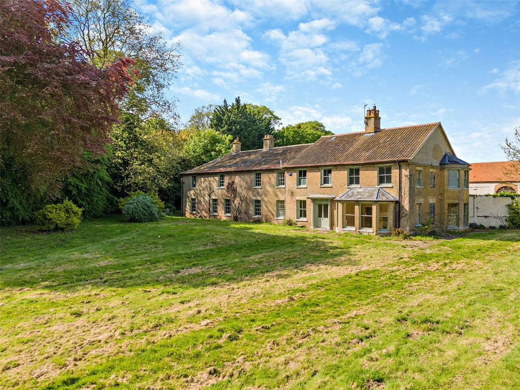 Property photo 1 of 13 Lodge Farm