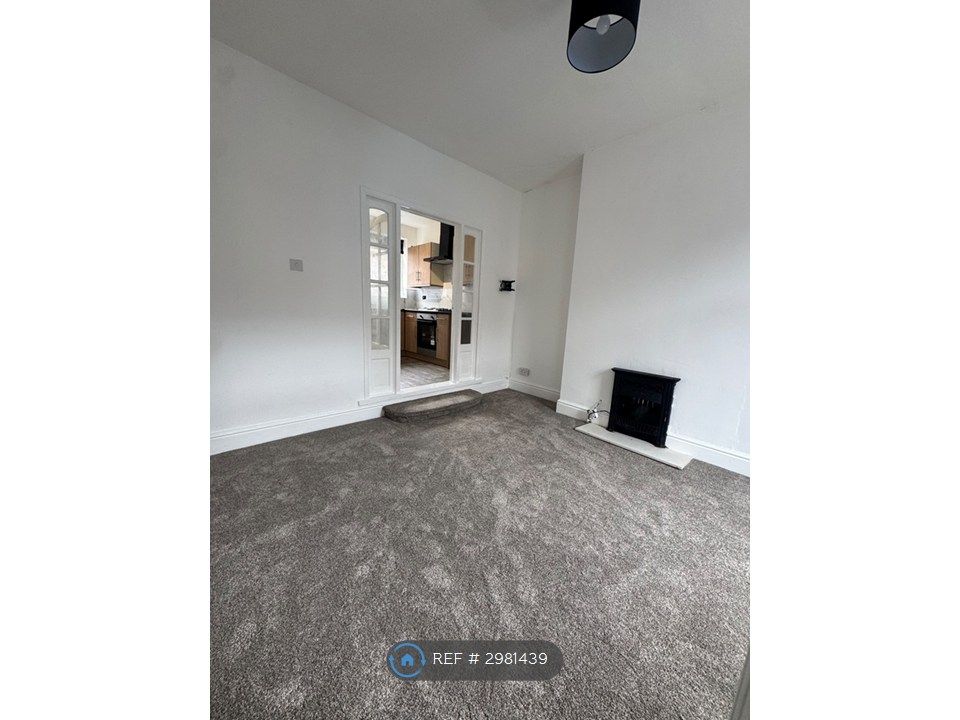 Property photo 3 of 24
