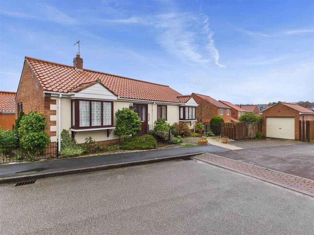 Property photo 1 of 12 Cam03486G0-Pr0216-Still010.Jpg