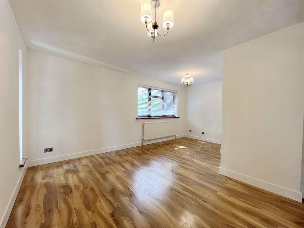 Property photo 3 of 9 5258222