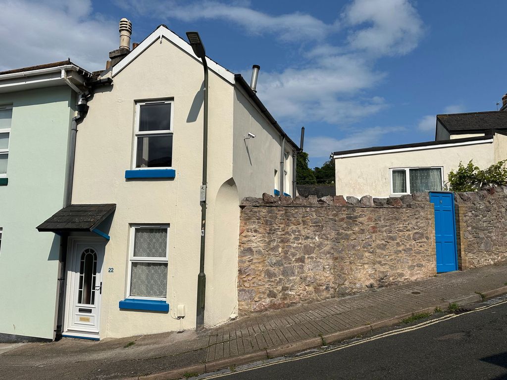 Property photo 2 of 19