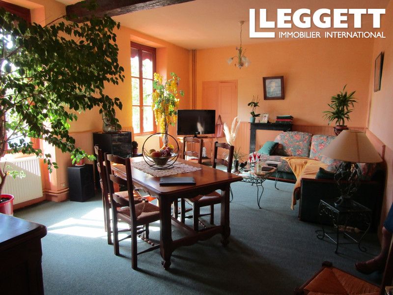 Property photo 3 of 10