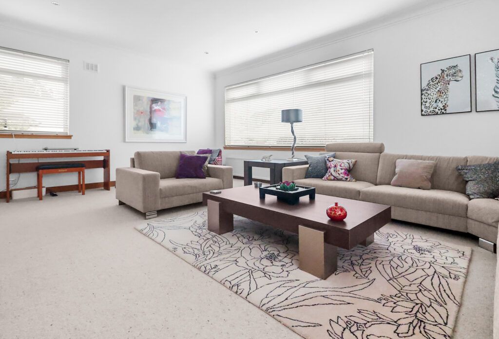 Property photo 2 of 23