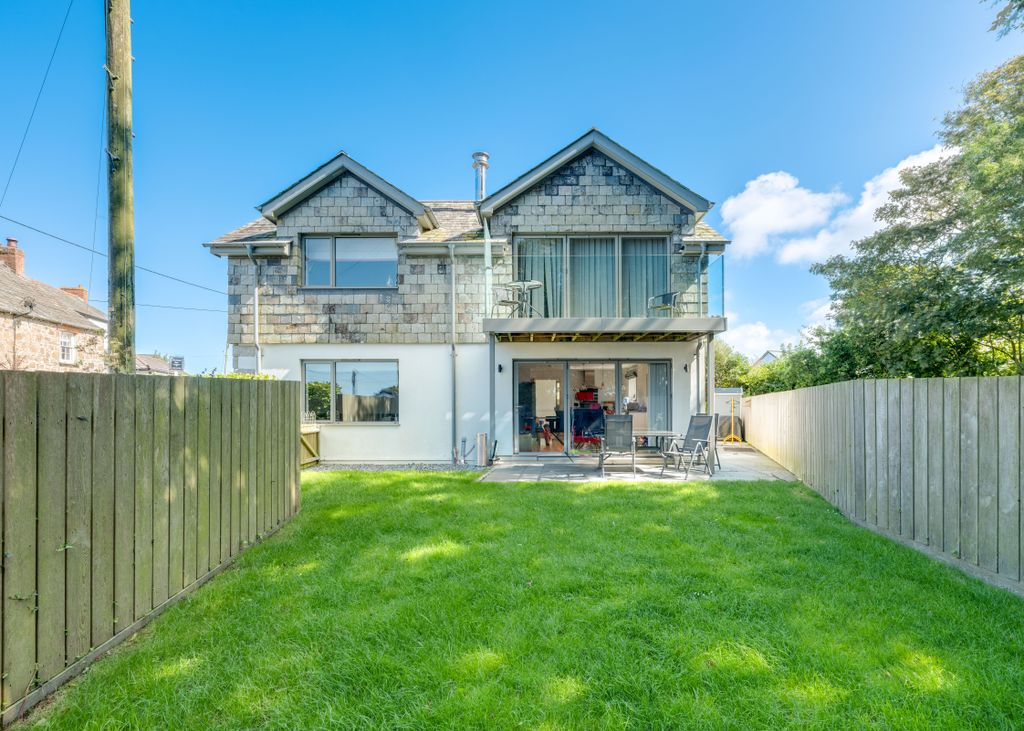 Property photo 1 of 20 Pentire