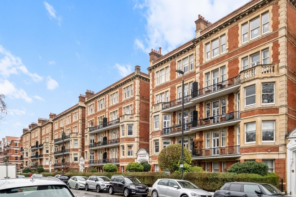 Property photo 3 of 19