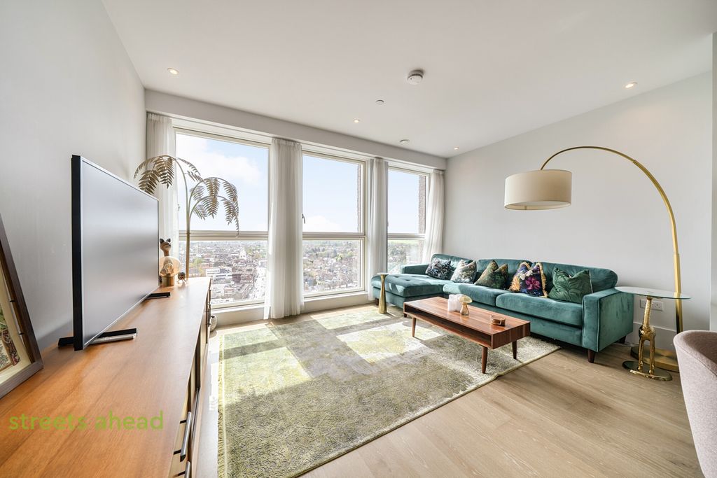 Property photo 3 of 18 B2A2De00-37F8-4Ac...