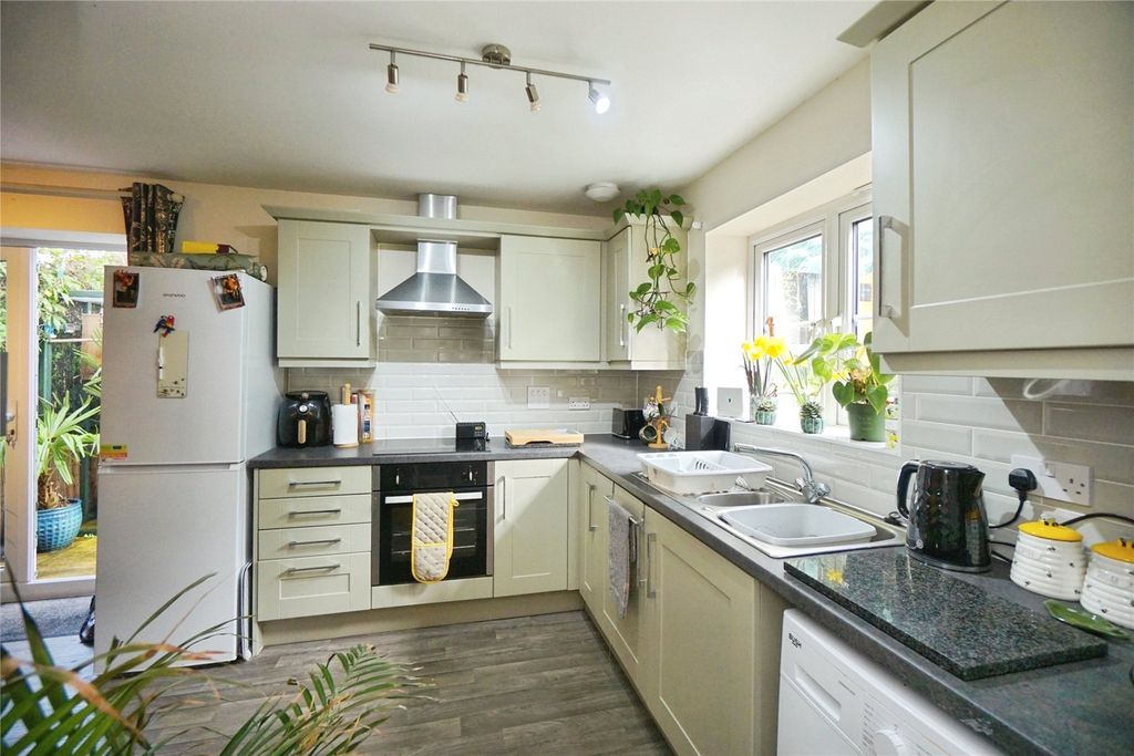Property photo 2 of 23 Picture No. 39