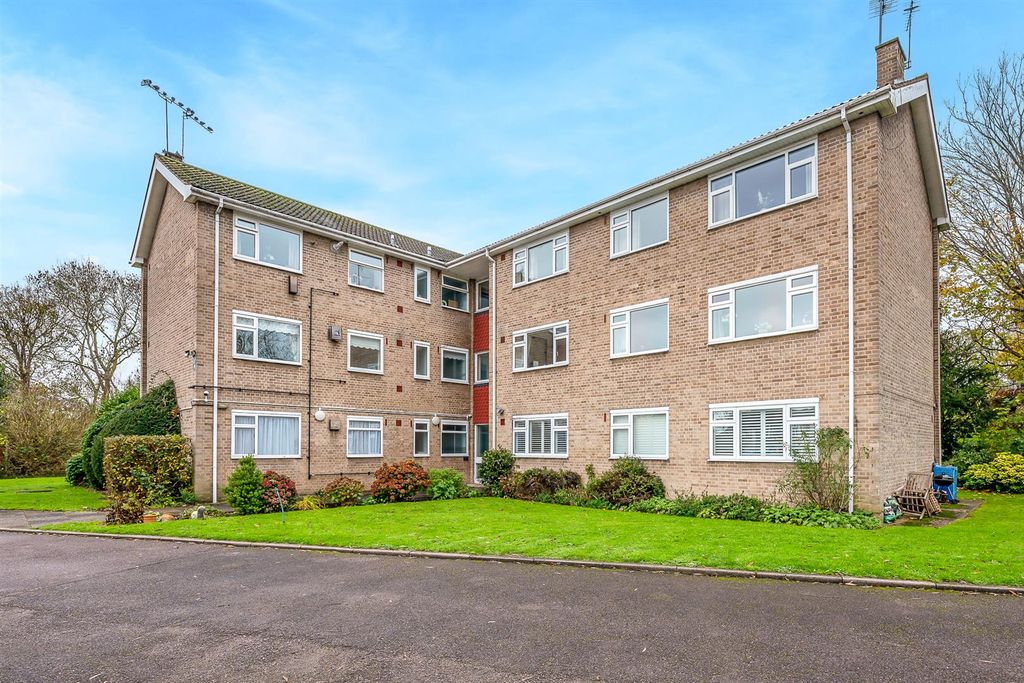 Property photo 1 of 16