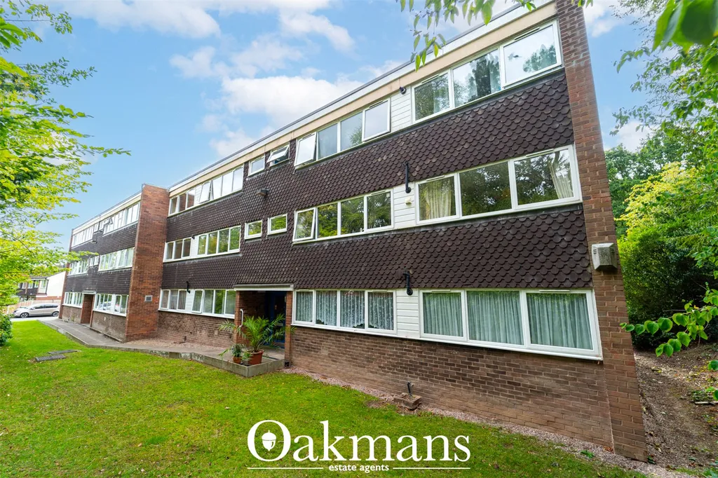 Cedarhurst, Birmingham, West Midlands B32 - View 3
