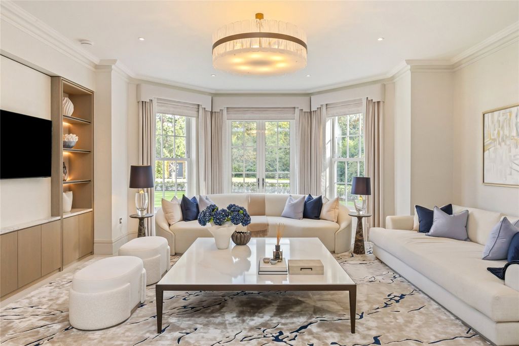 Property photo 2 of 14 Show Home