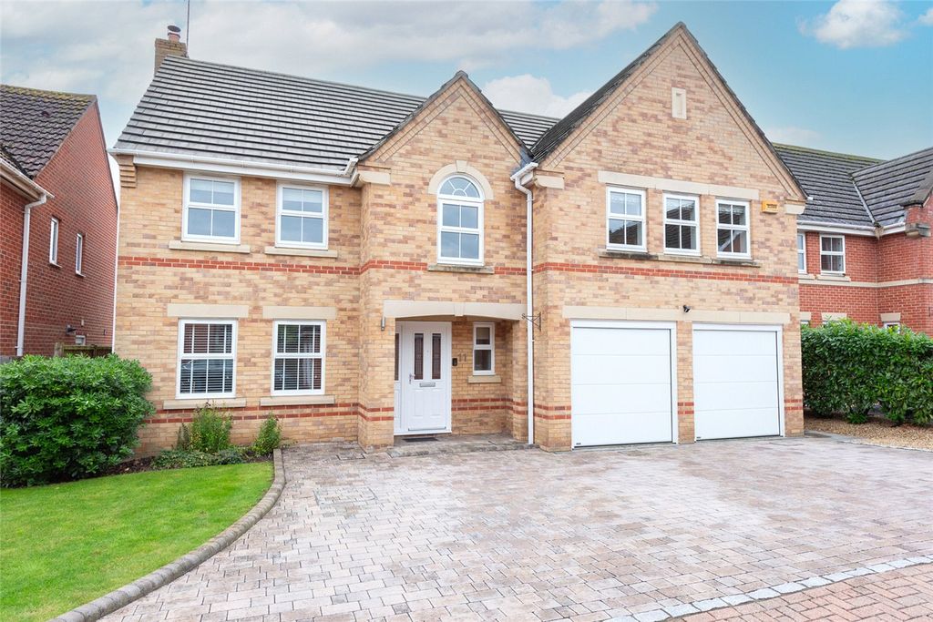 Property photo 1 of 20 Picture No. 06