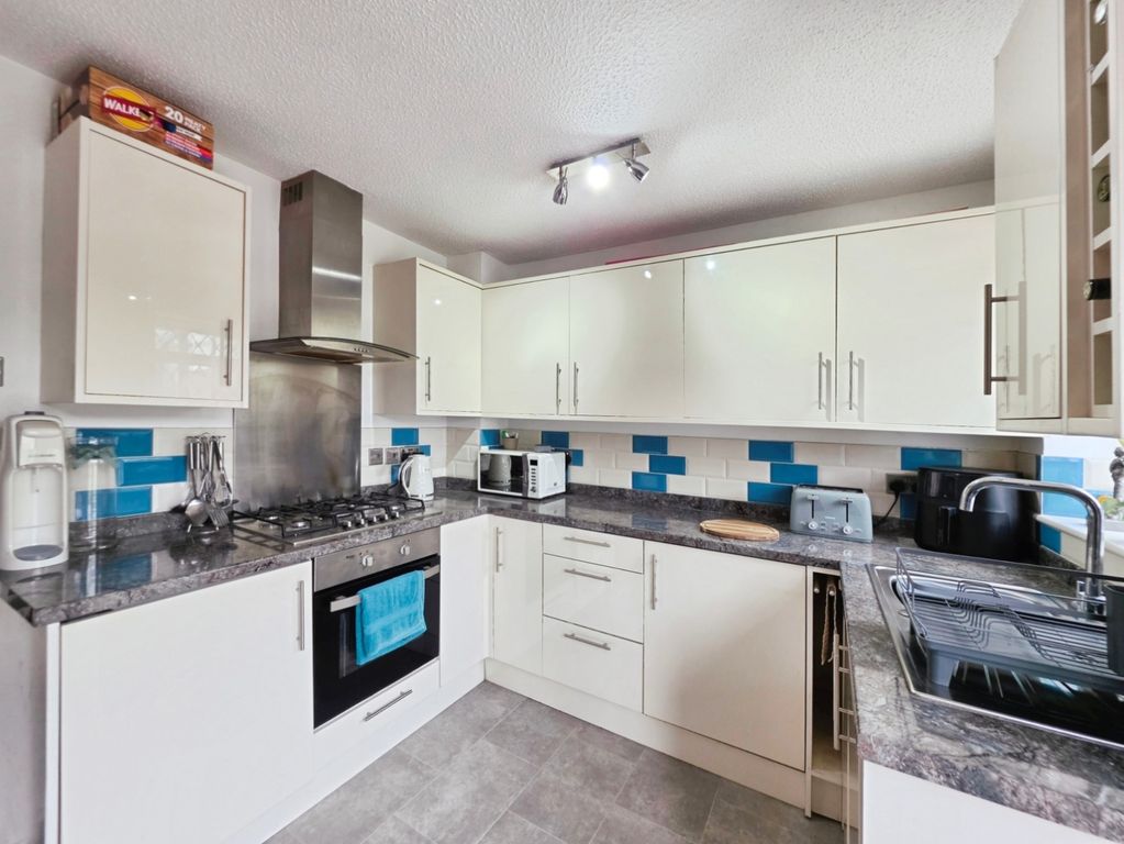 Property photo 3 of 20 Pbox-Img.Jpg