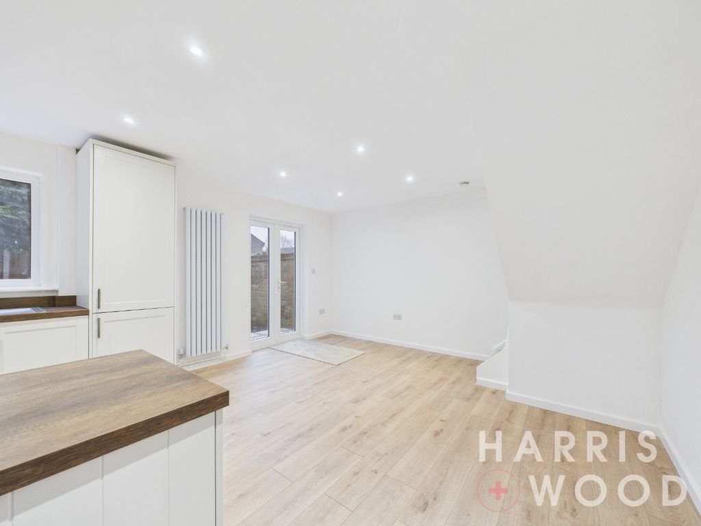 Property photo 3 of 20 48282112