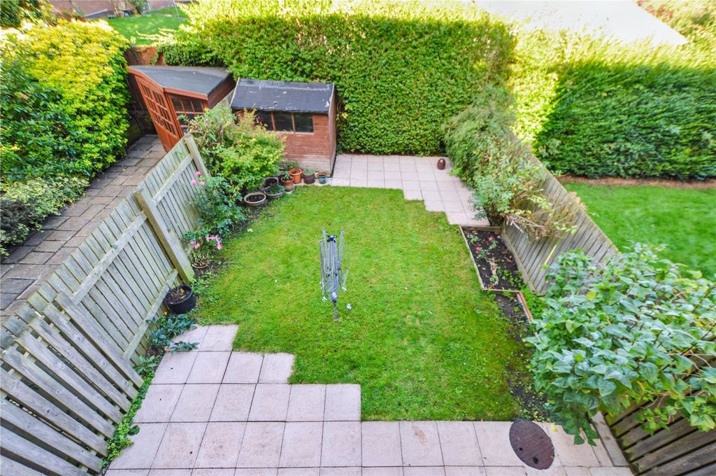 Property photo 2 of 16 Picture No. 32