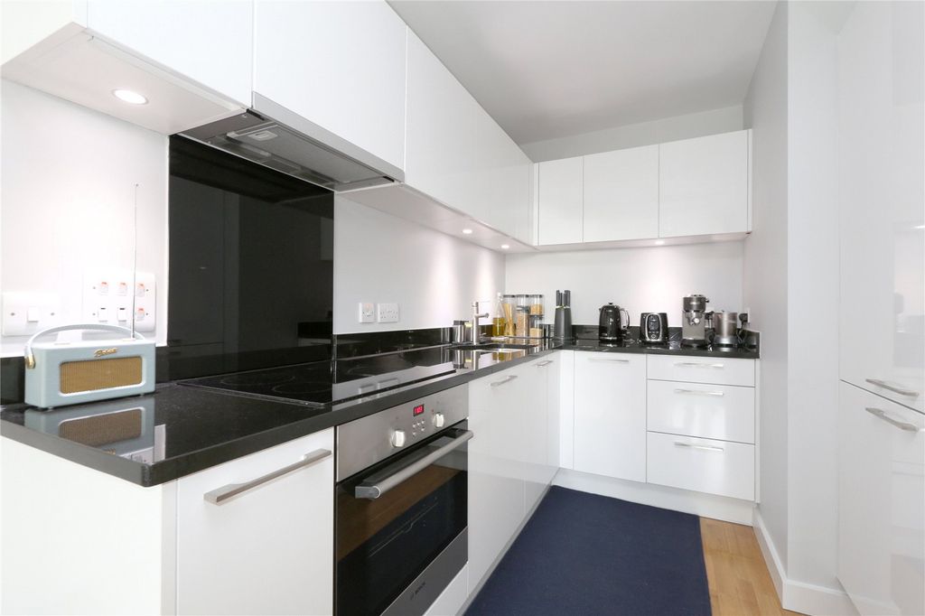 Property photo 2 of 11 Picture No. 10