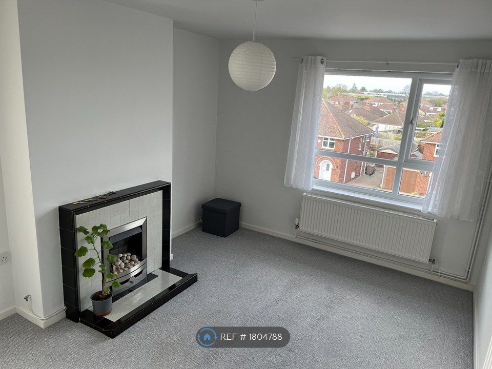 Property photo 2 of 7 Dual Aspect Lounge