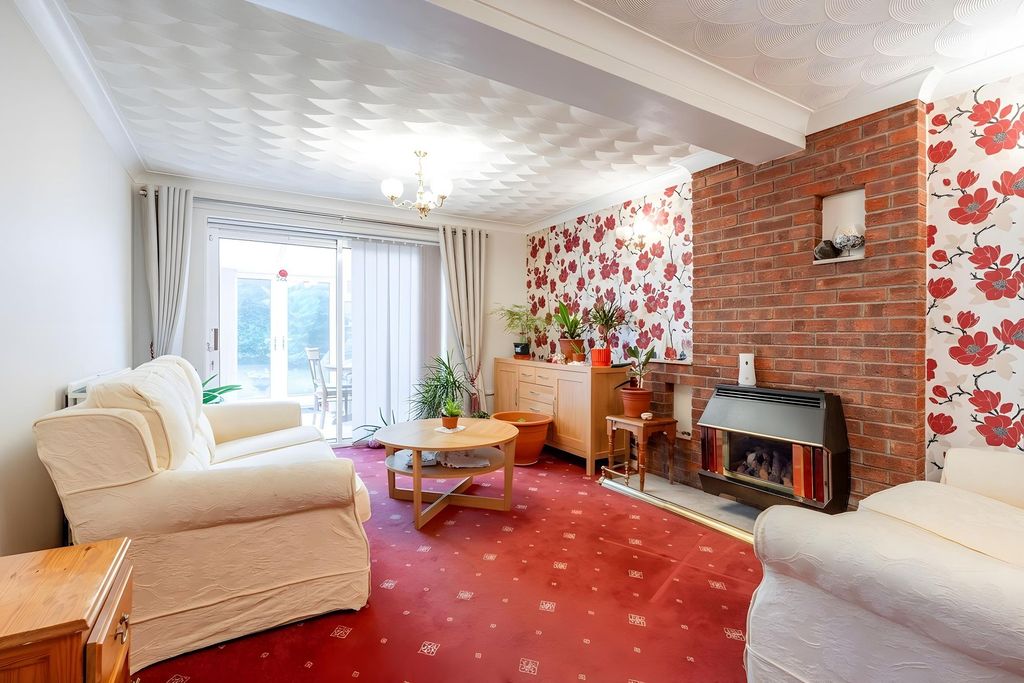 Property photo 2 of 22