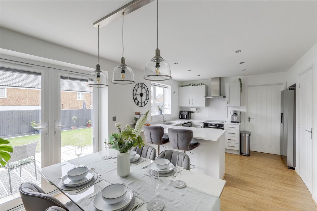 Property photo 2 of 25 220525_53.Jpg