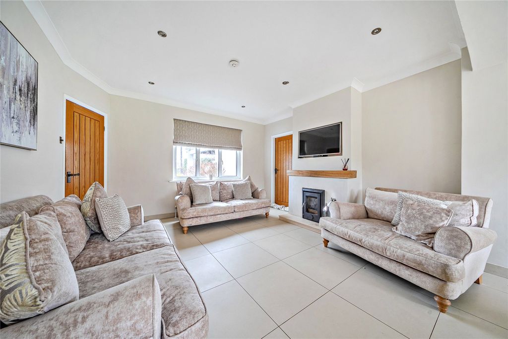 Property photo 3 of 21 Picture No. 04