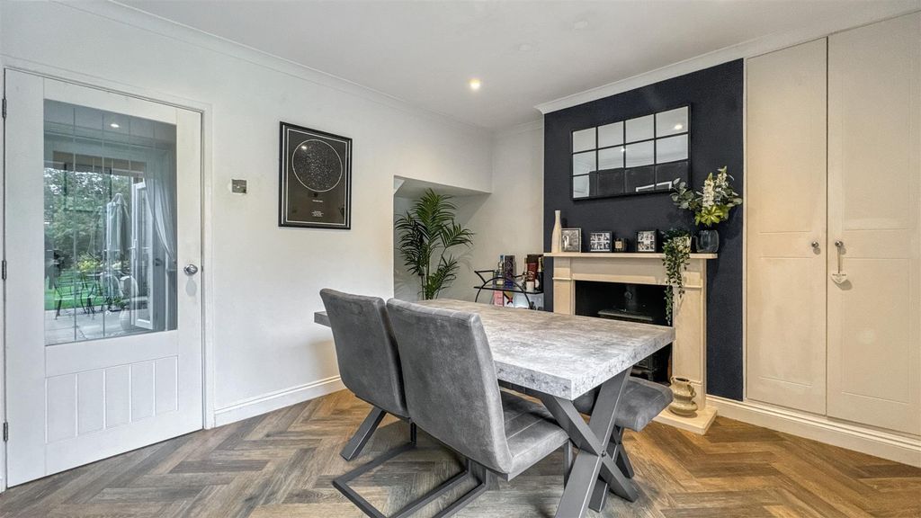 Property photo 3 of 11 Https://Login.Vebraalto.Com/#Dining Room