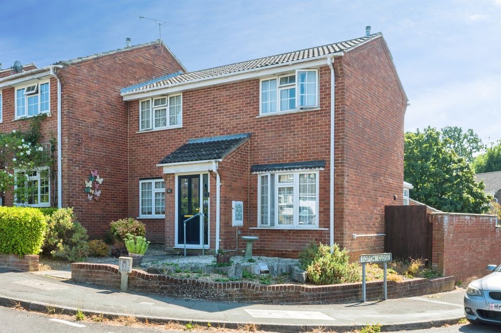 Property photo 1 of 18