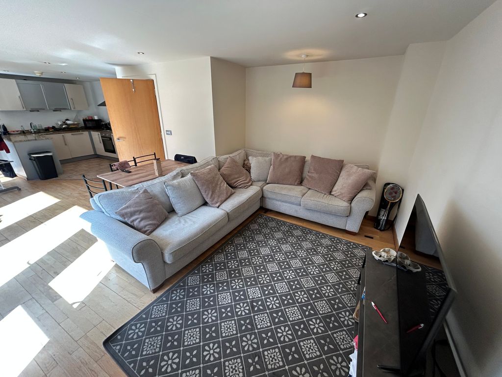 Property photo 2 of 12