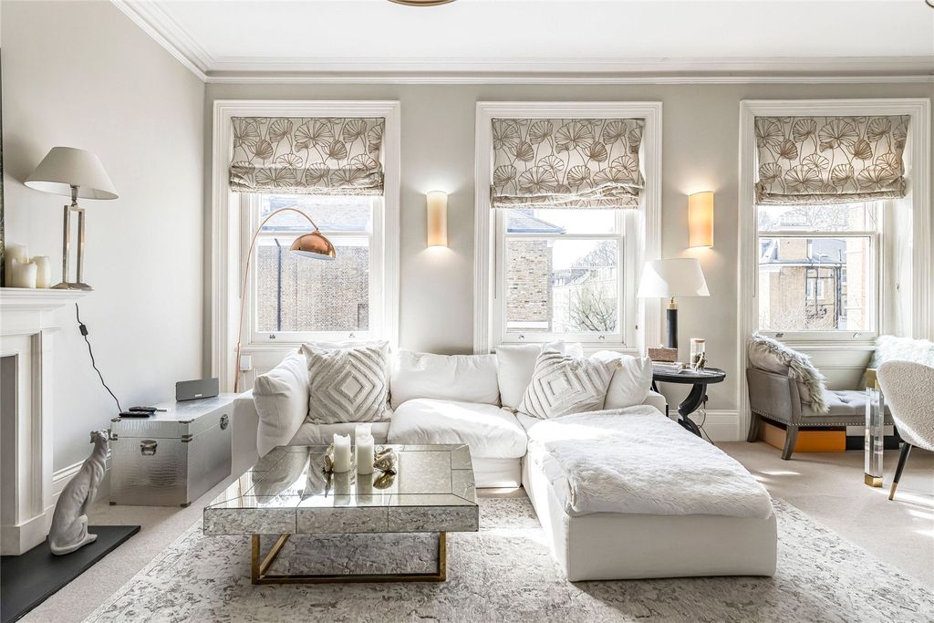 Property photo 3 of 21 Picture No. 03