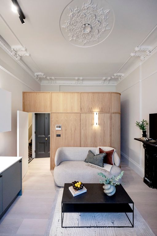 Property photo 2 of 23