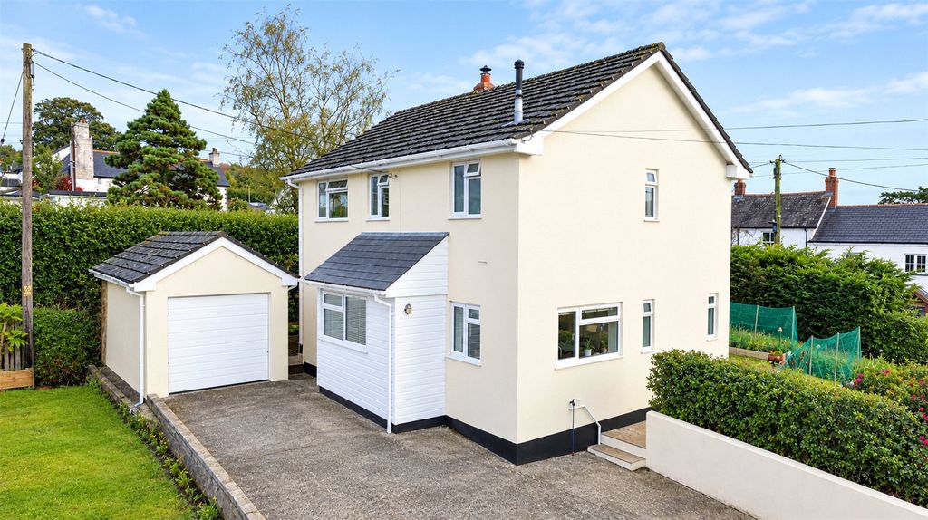 Property photo 2 of 30 Picture No. 05
