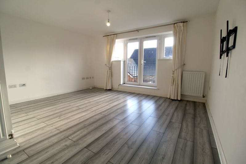 Property photo 3 of 14 Living Room