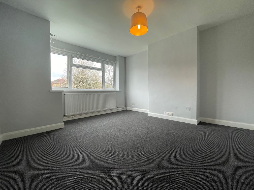 Property photo 3 of 10 Image